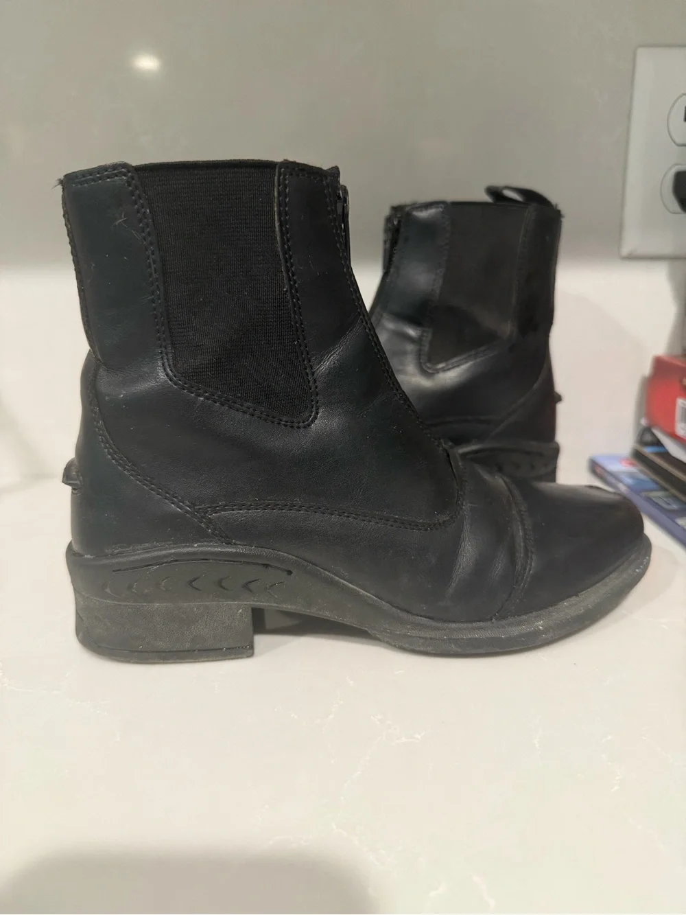Smartpak Kids Black Leather Zip-Front Riding Boots size 2